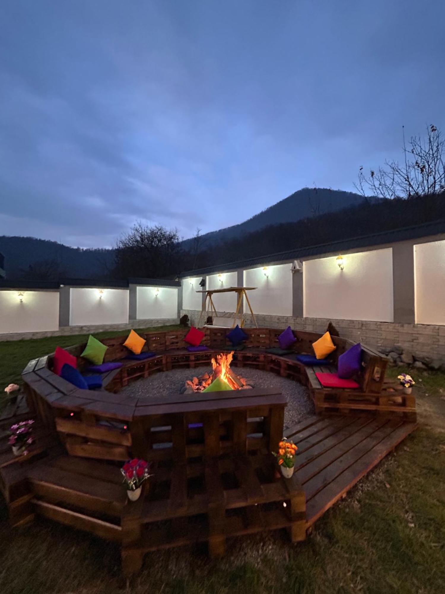 Qafqaz Mountside Chalet Gabala Exteriör bild